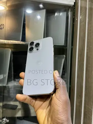Apple iPhone 15 Pro Max 256 GB White