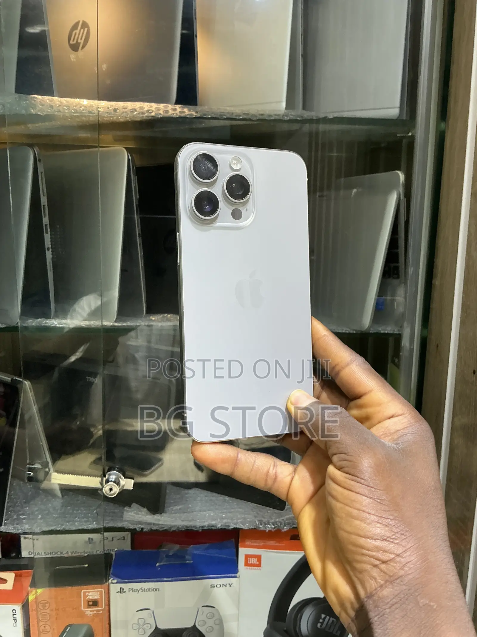 Apple iPhone 15 Pro Max 256 GB White