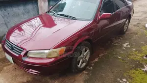Toyota Camry 2001 Red