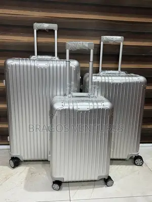 Luxury Set of 3pcs Plain Rem Boxes and Luggage