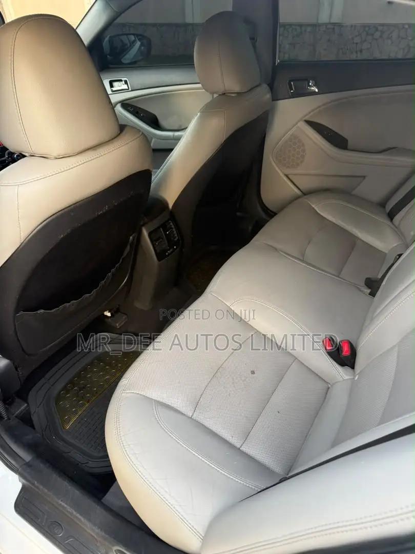 Kia Optima 2012 White