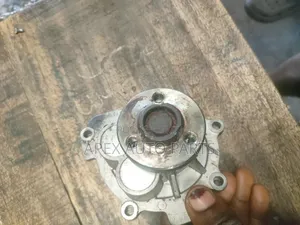 Clean Tokunbo Water Pump for Chevrolet Cruze 1.8