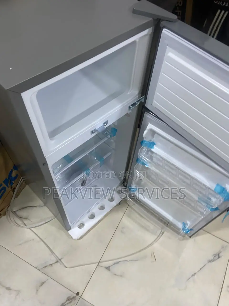 Fast Cooling Skyrun Refrigerator 105L