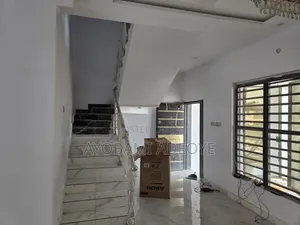 3bdrm Duplex in Medorf Residence, Akure for sale
