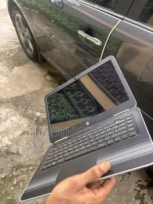 Laptop HP Pavilion 10 8GB Intel Core i5 SSD 128GB