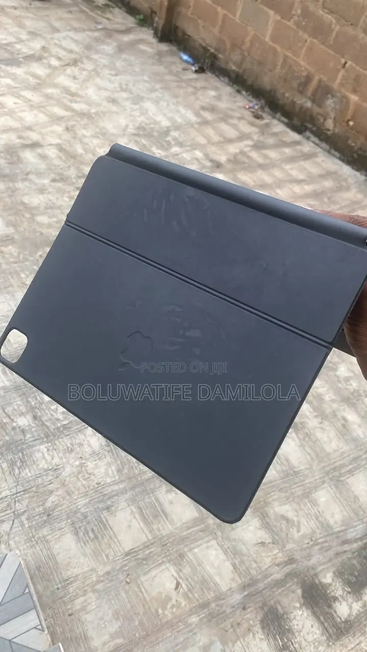 Apple iPad Pro 12.9 (2022) 256 GB Black