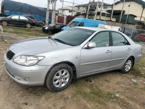 Toyota Camry 2005 Silver