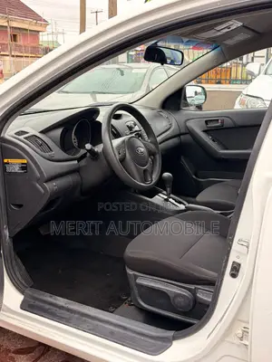 Kia Forte EX 2010 White