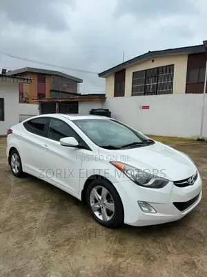 Hyundai Elantra 2013 White