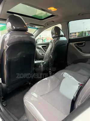 Hyundai Elantra 2013 White