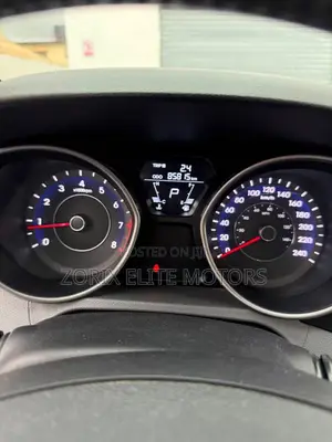 Hyundai Elantra 2013 White