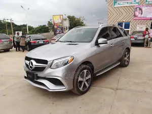 Mercedes-Benz M Class ML350 4dr SUV (3.5L 6cyl 7A) 2015 Gray