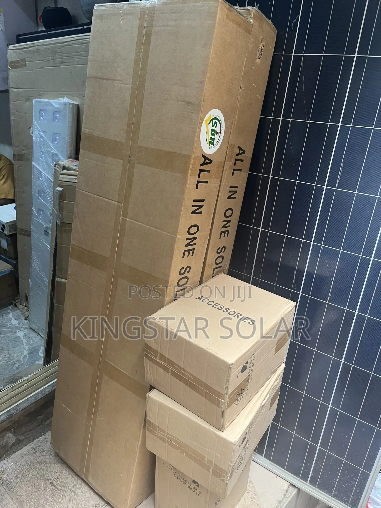 Wakatek 100W All-in-One Solar Street Light