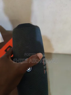 JBL Charge 5