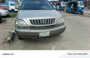 Lexus RX 2002 Gold