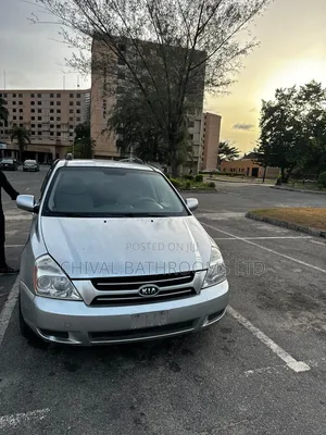 Kia Sedona 2006 Silver