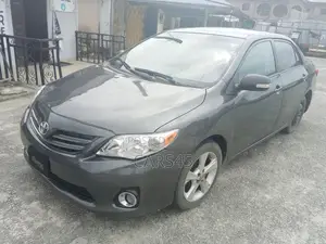 Toyota Corolla 2013 Gray
