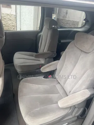 Kia Sedona 2006 Silver