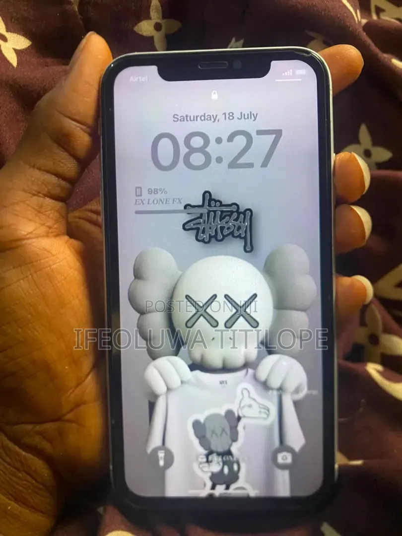 Apple iPhone XR 128 GB White