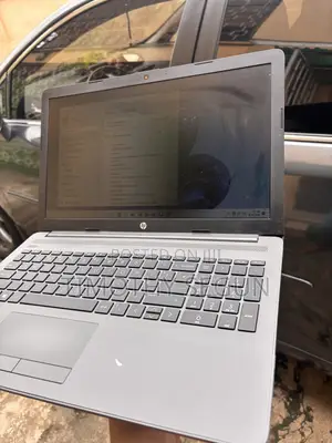 Laptop HP 255 G6 8GB AMD SSD 128GB