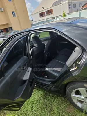 Toyota Camry SE 4dr Sedan (2.5L 4cyl 6A) 2012 Black
