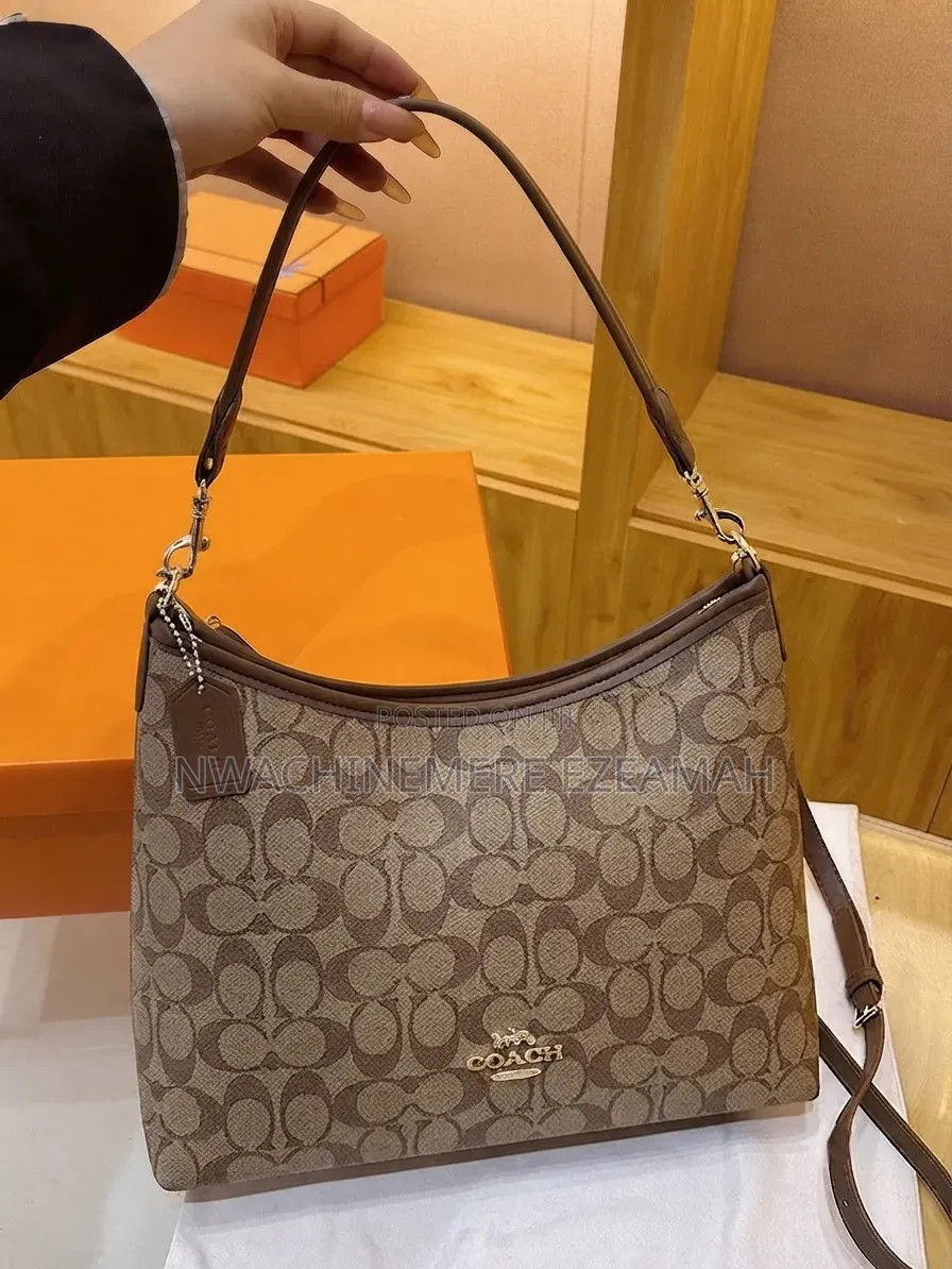 Quality Leather Patterned Crossbody Handbag With Adjustable Strap