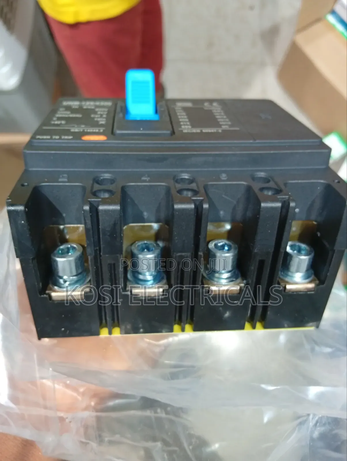 4pole DC Breaker McCb 63a and 125a