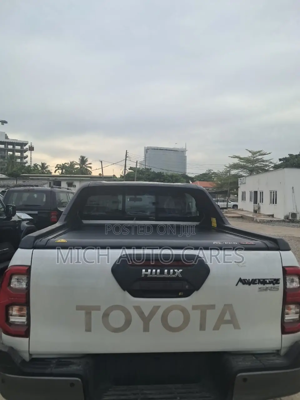 New Toyota Hilux 2025 White