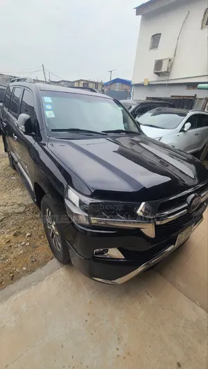 Toyota Land Cruiser 2011 Black