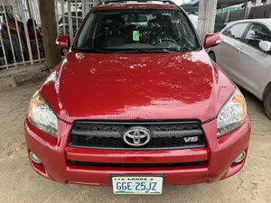 Toyota RAV4 2012 Red
