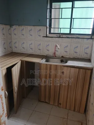 1bdrm Bungalow in Ayobo for rent