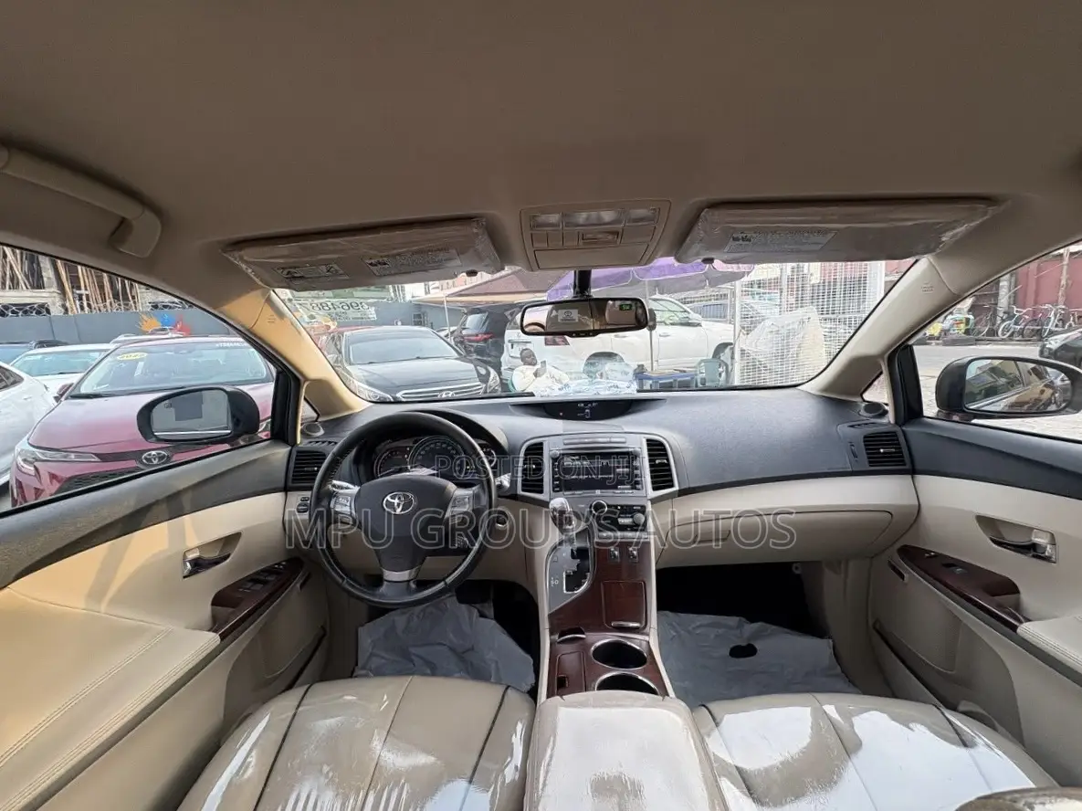 Toyota Venza 2012 Brown