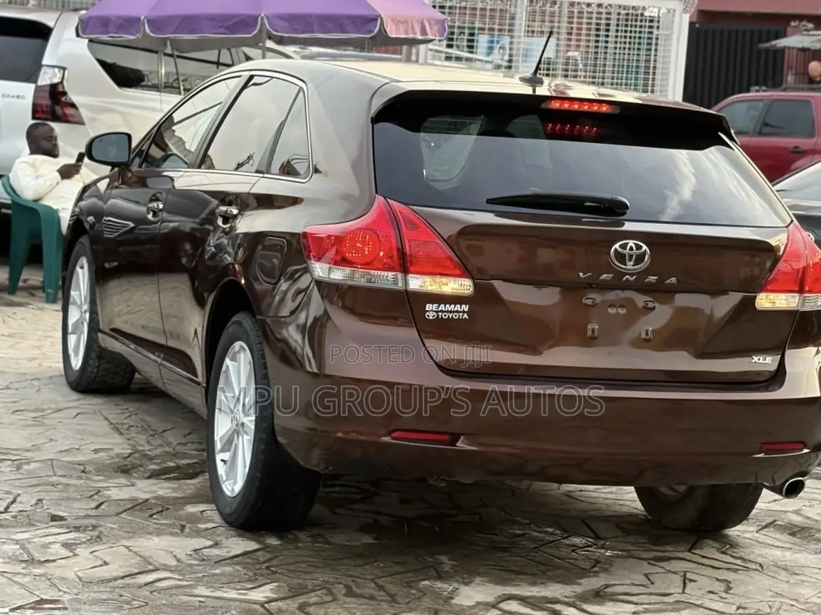 Toyota Venza 2012 Brown