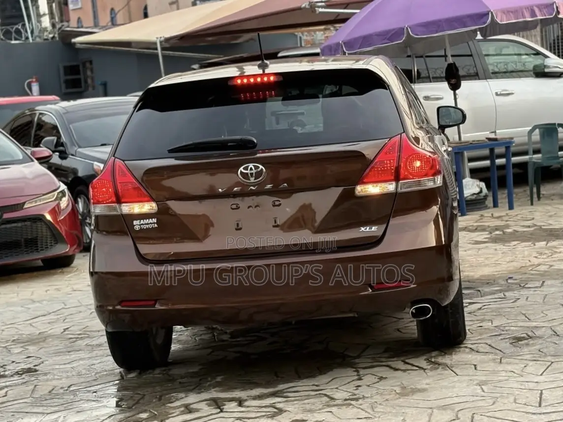 Toyota Venza 2012 Brown