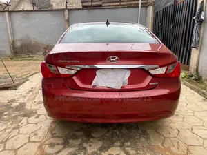 Hyundai Sonata 2012 Red