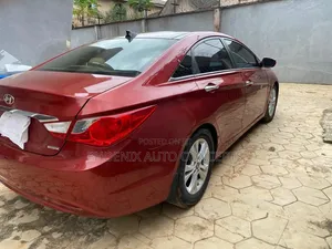 Hyundai Sonata 2012 Red