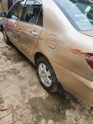 Toyota Corolla S 2006 Gold
