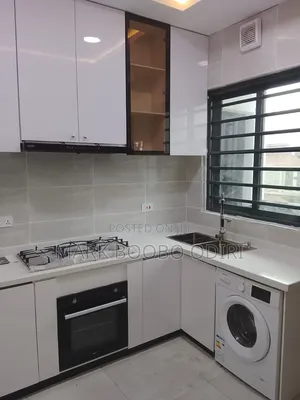 3bdrm Block of Flats in Ikoyi for rent