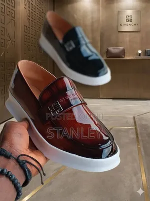 Luxurywears Foundation