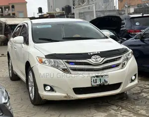 Toyota Venza 2011 White