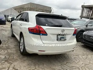 Toyota Venza 2011 White