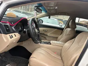 Toyota Venza 2011 White
