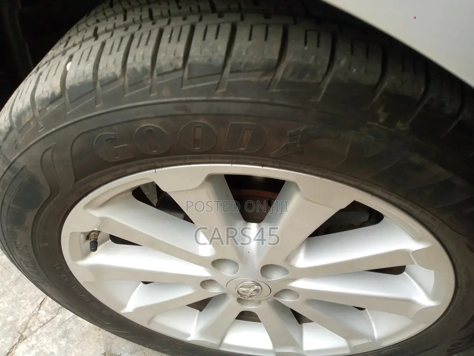 Toyota Venza 2012 Silver
