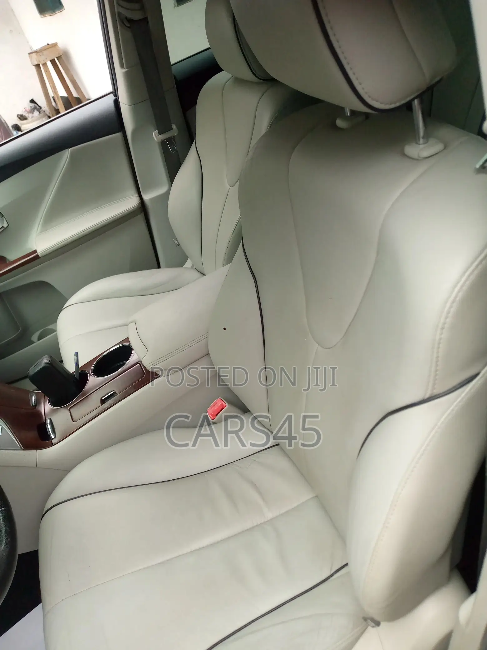 Toyota Venza 2012 Silver