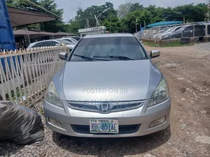 Honda Accord 2005 Silver