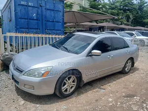 Honda Accord 2005 Silver