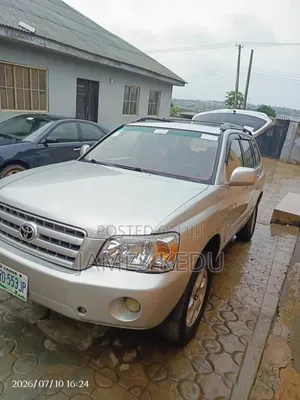 Toyota Highlander 2006 Gold