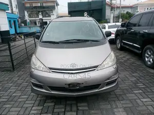 Toyota Previa 2006 Gray