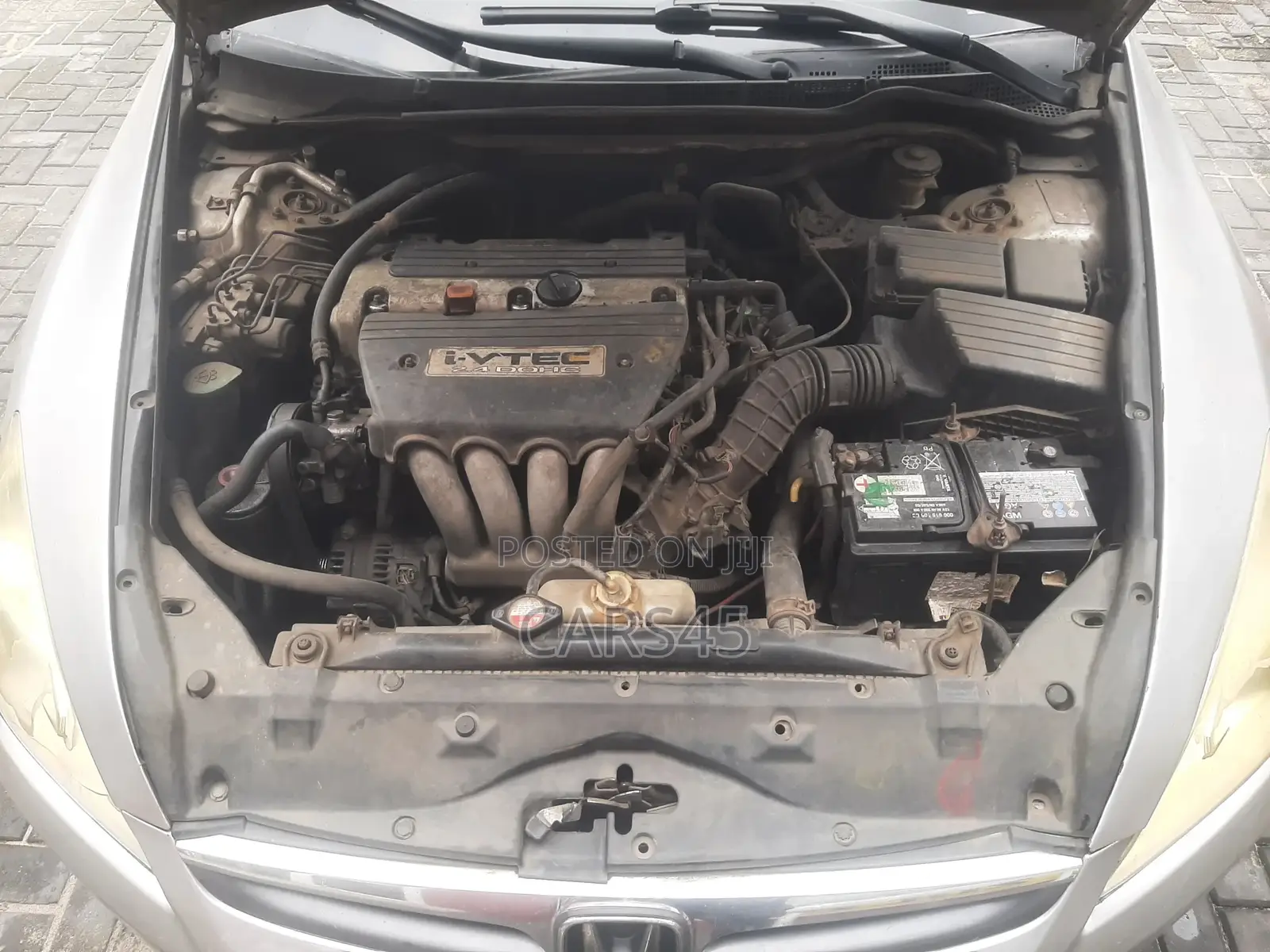 Honda Accord 2005 Silver