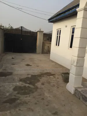 3bdrm Bungalow in Ibadan for sale